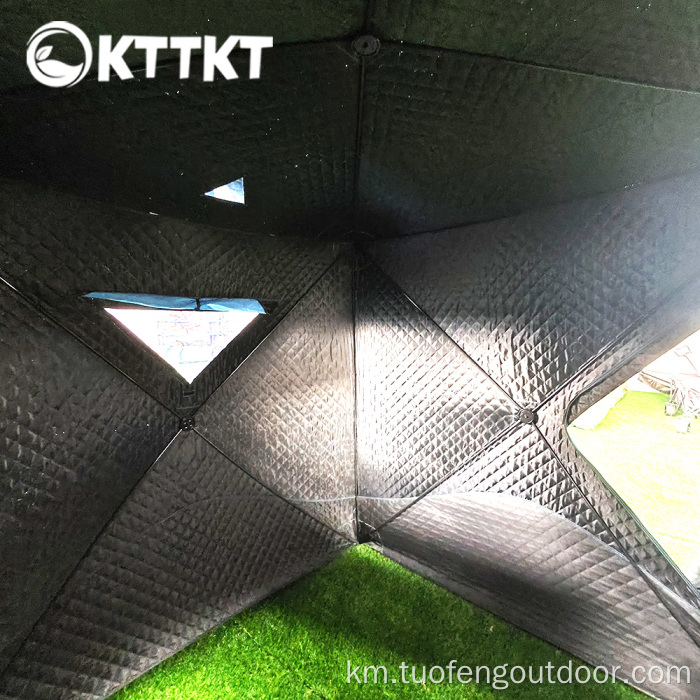 អ្នកនៅខាងក្រៅទីជម្រកនេសាទត្រីទឹកកករដូវរងារតង់រដូវរងា